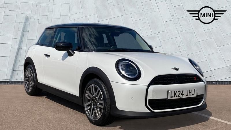 Used Mini Cooper S Hatch 201 HP (147 kW) 2024 White Hatchback