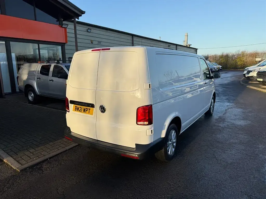 Używany VW Transporter Startline 2021 Biały Van