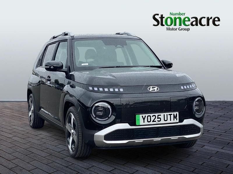Black New 2025 Hyundai Inster Hatchback | £19,995 (Good price) - Image 1/4