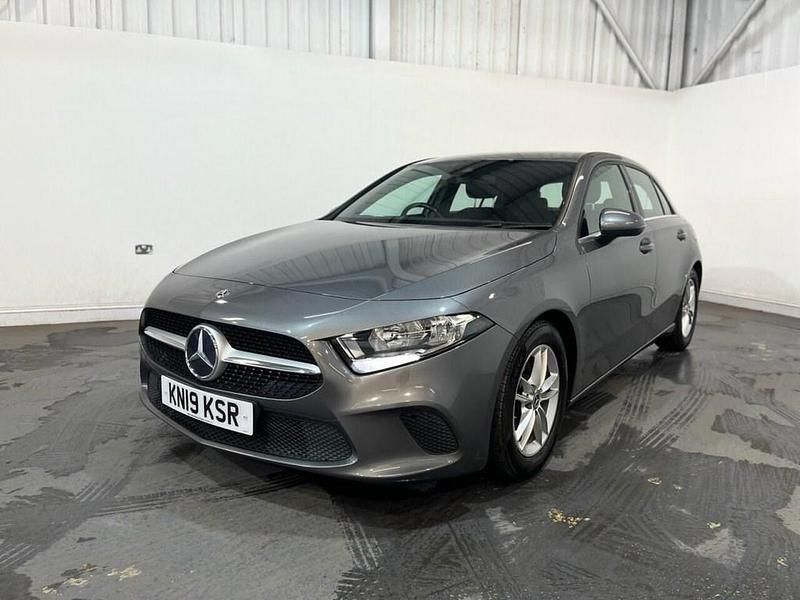 Used Mercedes A180 SE 136 HP (100 kW) 2019 Grey Hatchback