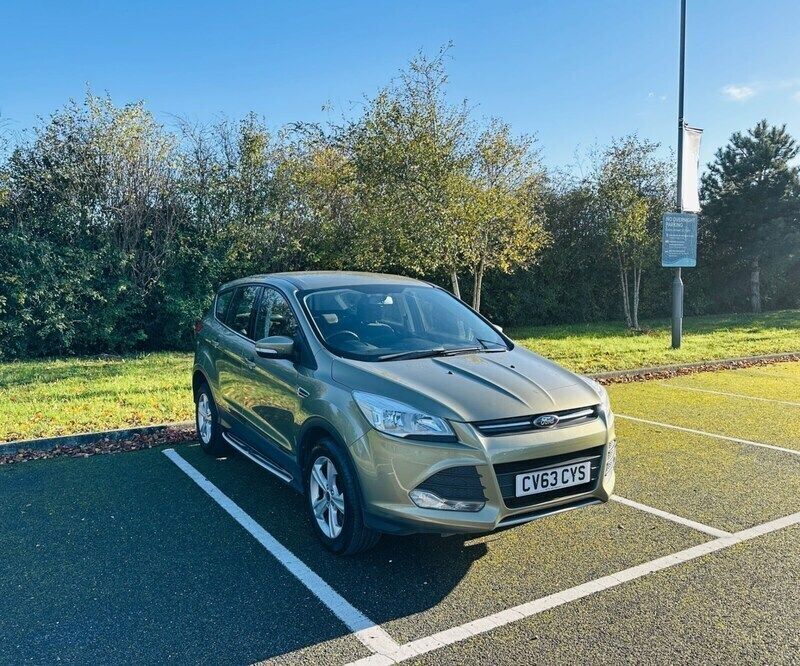 Green Used 2013 Ford Kuga Zetec SUV | £7,660 (Fair price) - Image 1/4