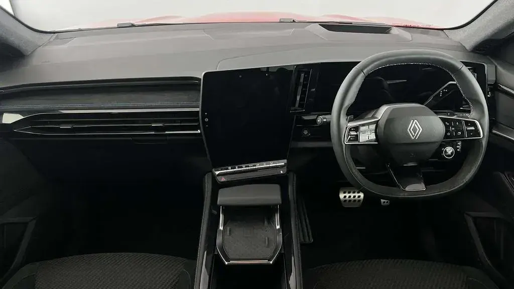 Used Renault Austral Techno Esprit Alpine 200 HP (147 kW) 2025 Red/black  SUV