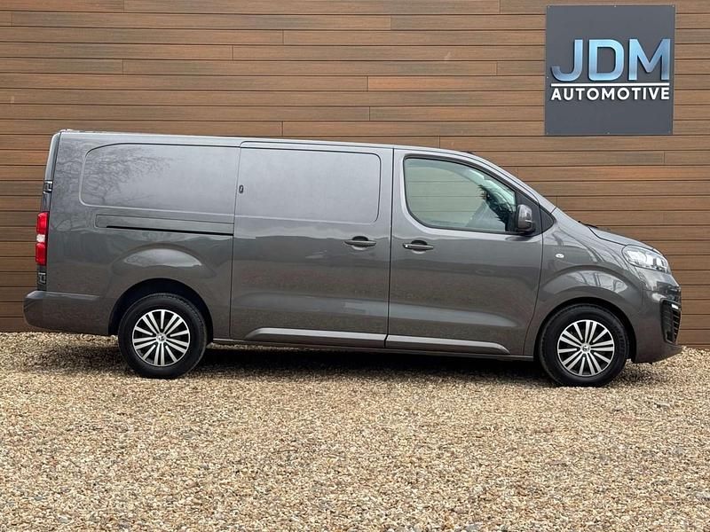 Gebraucht Vauxhall Vivaro Sportive 150 PS (110 kW) 2020 Grau Van / Kleinbus