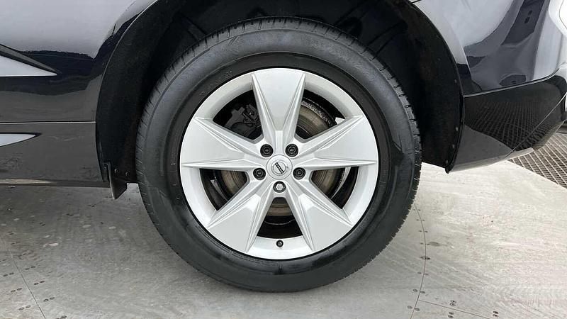 Used Volvo XC60 Momentum 247 HP (181 kW) 2022 Black SUV