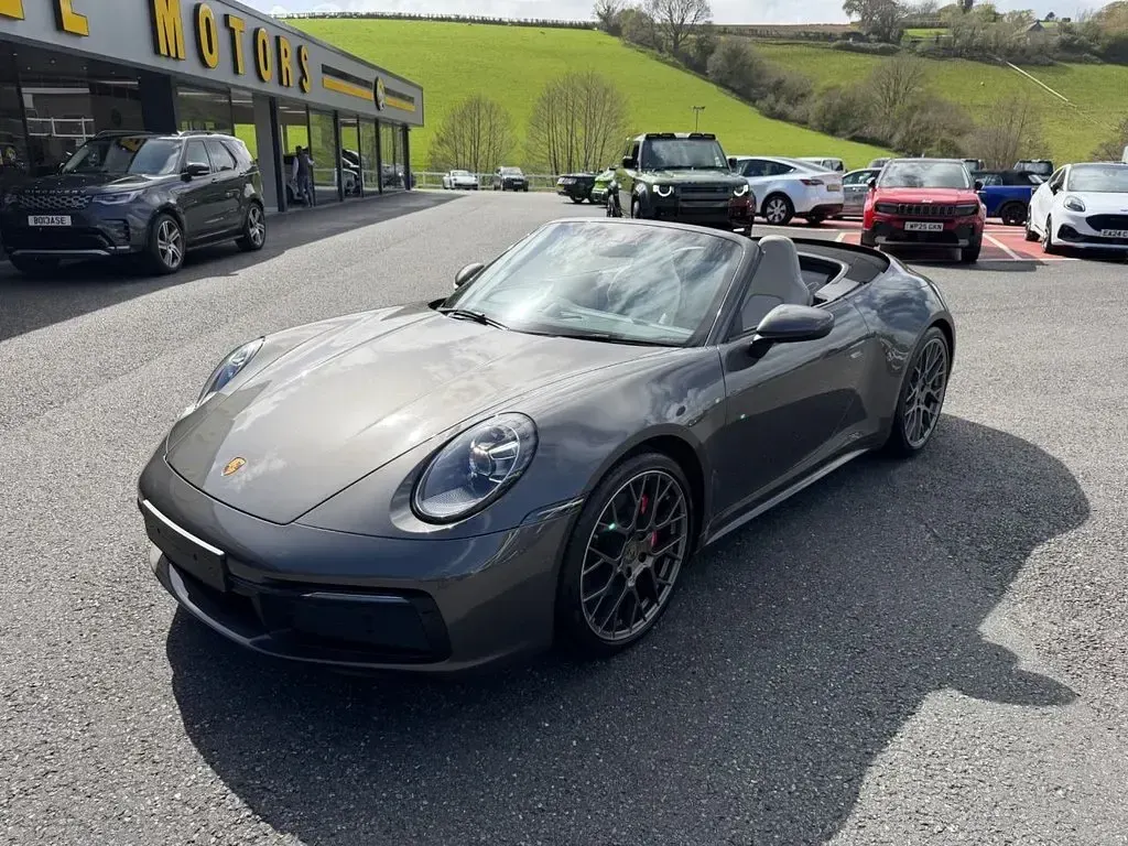 Usado Porsche 911 Carrera S Cabriolet 450 HP (330 kW) 2019 Cinzento Cabrios