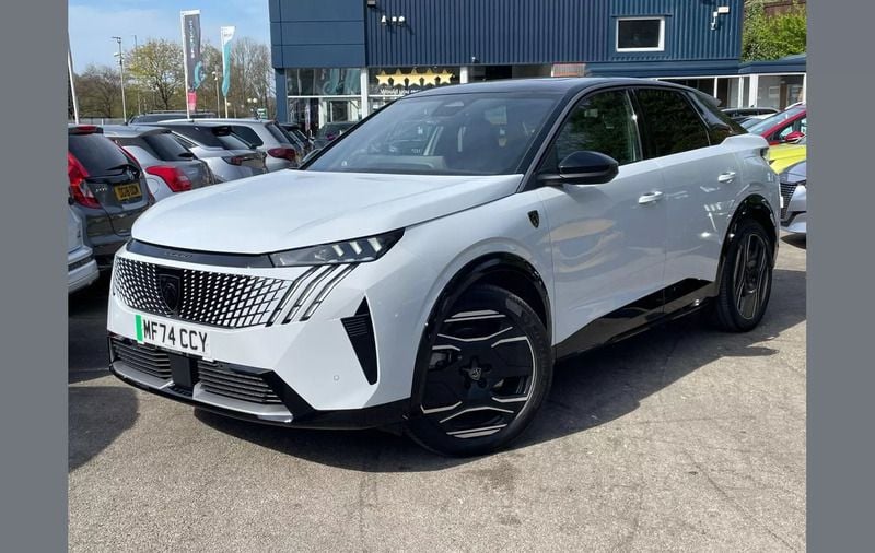 White Used 2024 Peugeot e-3008 GTi SUV | £41,495 - Image 1/2