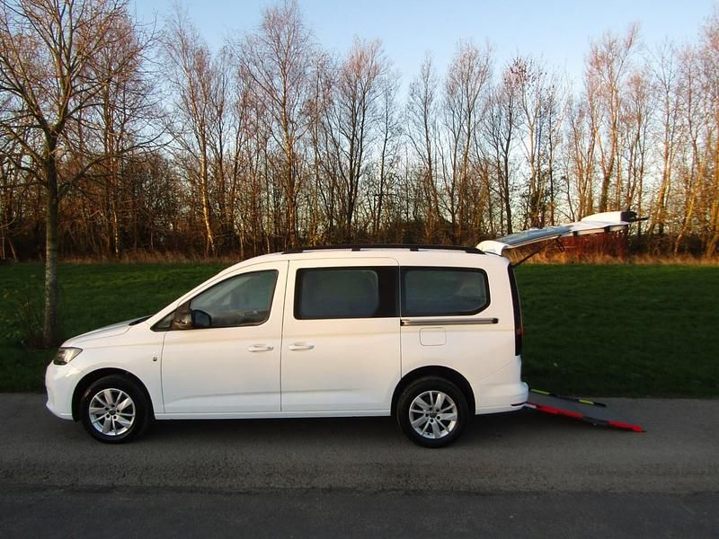 Blue Used 2023 VW Caddy Maxi Life MPV | £23,995 (Fair price) - Image 1/3