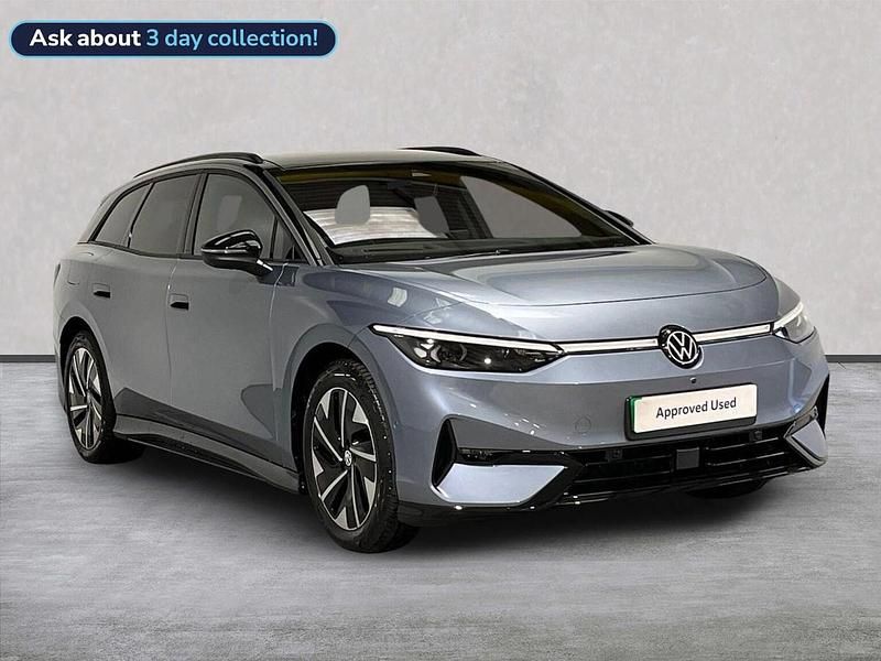 Blue New 2025 VW ID.7 Pro Estate | £38,133 (Fair price) - Image 1/2