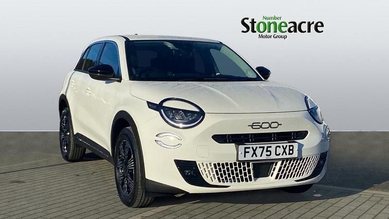 White New 2025 Fiat 600 S Hatchback | £20,000 - Image 1/4