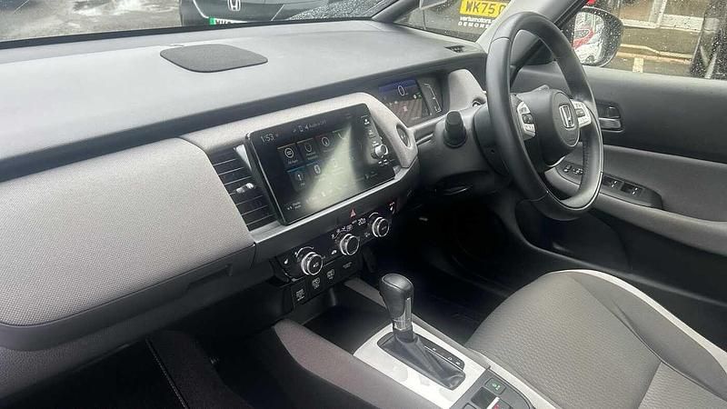 Used Honda Jazz Hybrid 109 HP (80 kW) 2022 Crystal black  pearl Hatchback