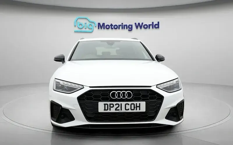 Used Audi A4 Black Edition 150 HP (110 kW) 2021 White Estate