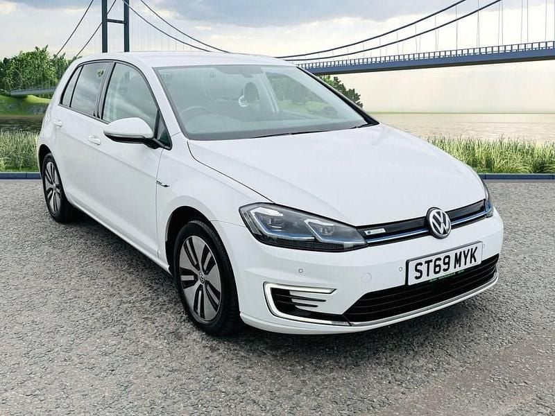 Used VW e-Golf 99 kW (135 HP) 2019 White Hatchback