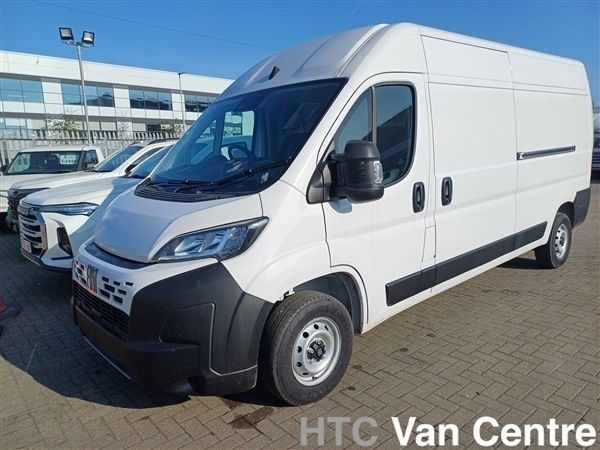 White New 2025 Fiat Ducato S Van | £25,895 (Fair price) - Image 1/1