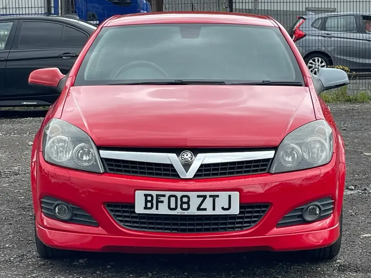Used Vauxhall Astra Design Edition 2008 Red Hatchback