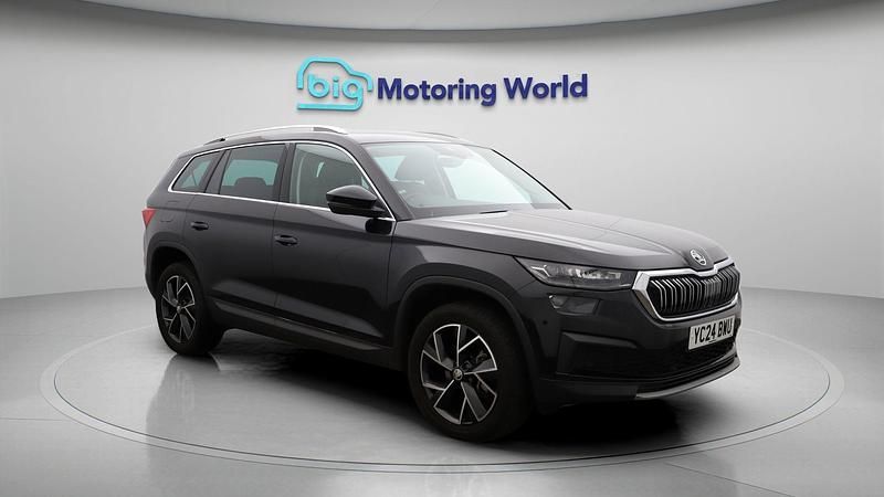Used 2024 Skoda Kodiaq SE L Executive SUV | £29,029 (Fair price) - Image 1/4