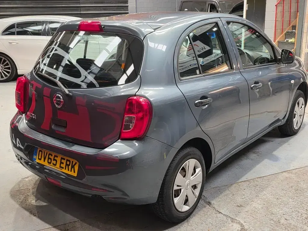 Używany Nissan Micra Visia 80 KM (58 kW) 2015 Szary Hatchback