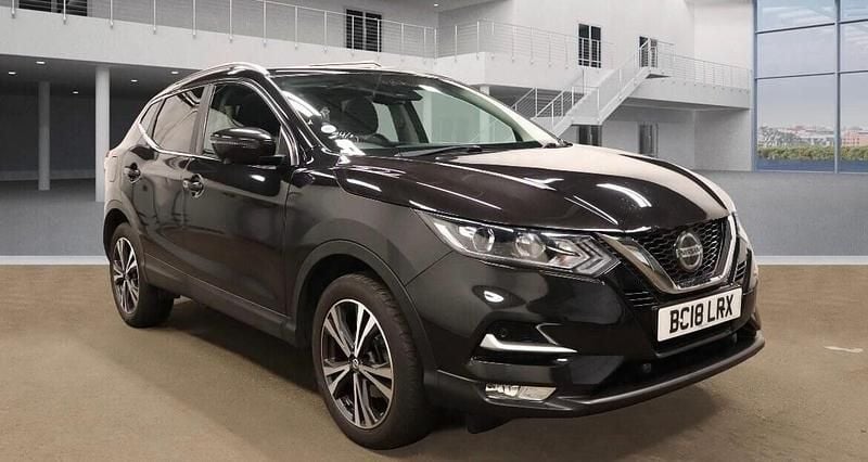 Black Used 2018 Nissan Qashqai N-Connecta SUV | £9,995 (Fair price) - Image 1/3