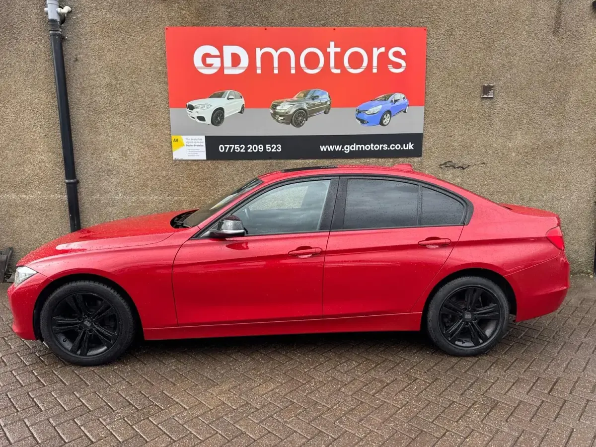 Used BMW 316 Sport Line 2014 Red Sedan
