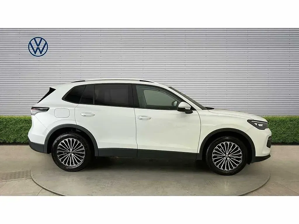 Used VW Tiguan Match 150 HP (110 kW) 2025 White SUV
