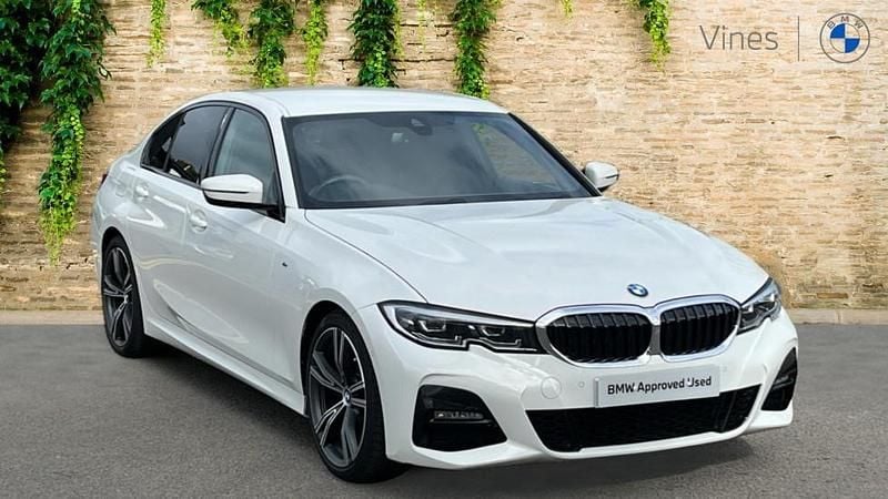 White Used 2022 BMW 318 M Sport | £24,381 (Fair price) - Image 1/4