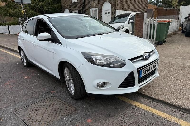 White Used 2014 Ford Focus Zetec Hatchback | £2,495 (Good price) - Image 1/1