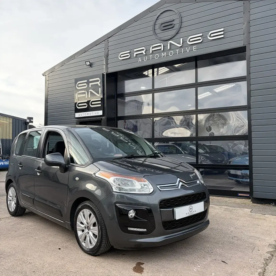 Używany Citroën C3 Picasso VTR Sport 2014 Szary Minivan