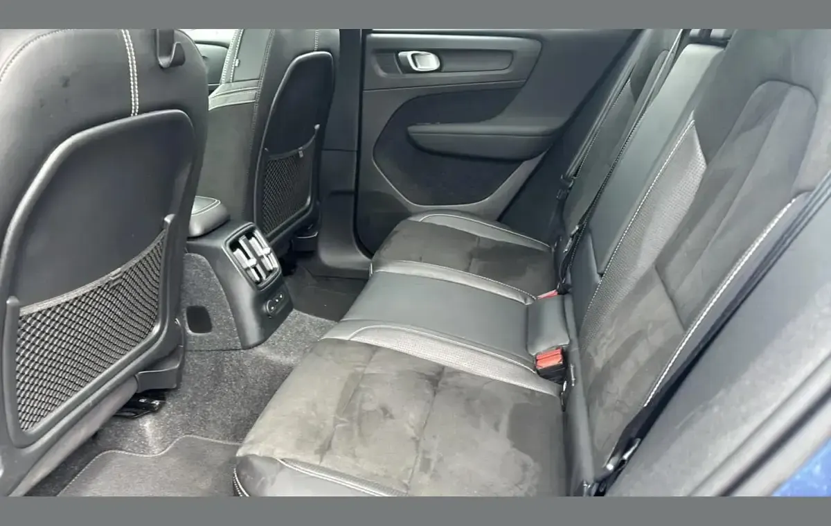 Used Volvo XC40 R-Design Pro 258 HP (189 kW) 2020 Blue SUV