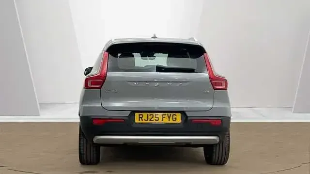 Used Volvo XC40 Core 161 HP (118 kW) 2025 Grey SUV