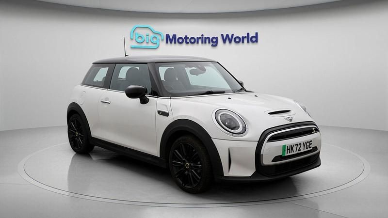 Used Mini Cooper S Hatch 135 kW (184 HP) 2022 White Hatchback