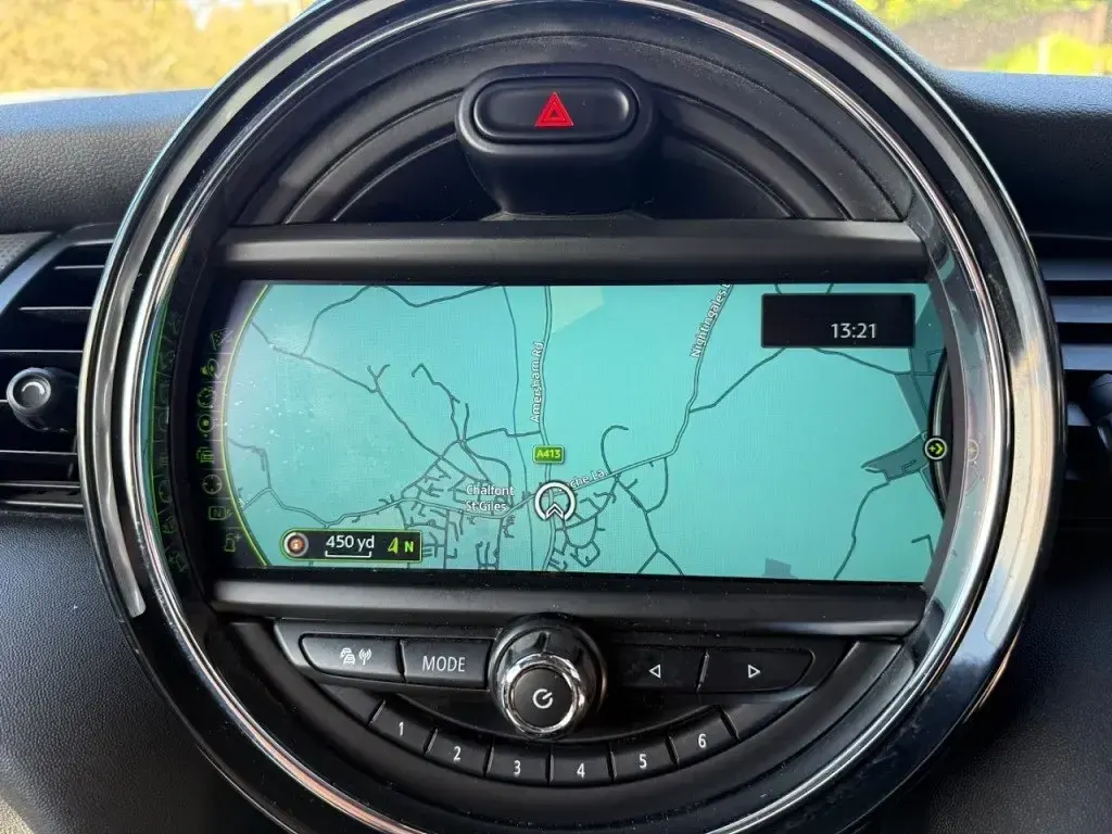 Begagnad Mini Cooper Cabriolet 2017 Grön Cab