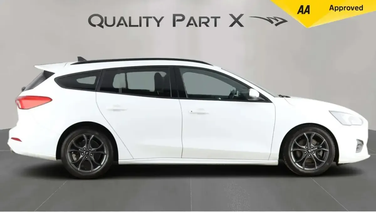 Used Ford Focus ST-Line 150 HP (110 kW) 2021 White Estate
