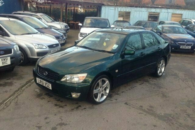 Used Lexus IS200 153 HP (112 kW) 2001 Sedan