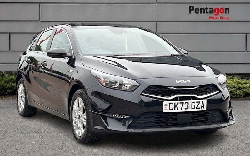 Black Used 2023 Kia Ceed 2 Hatchback | £14,997 (Fair price) - Image 1/4