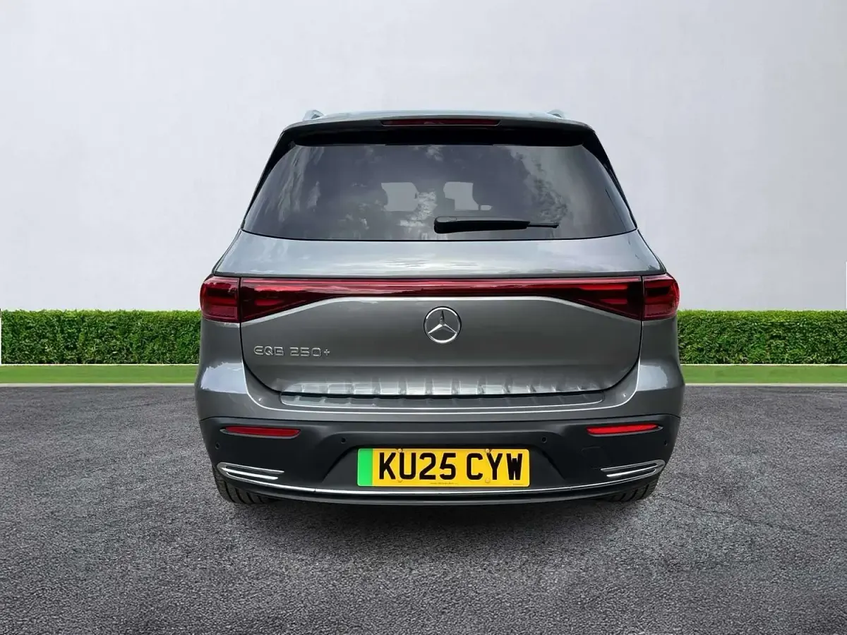 Used Mercedes EQB250+ Executive 139 kW (190 HP) 2025 Grey SUV