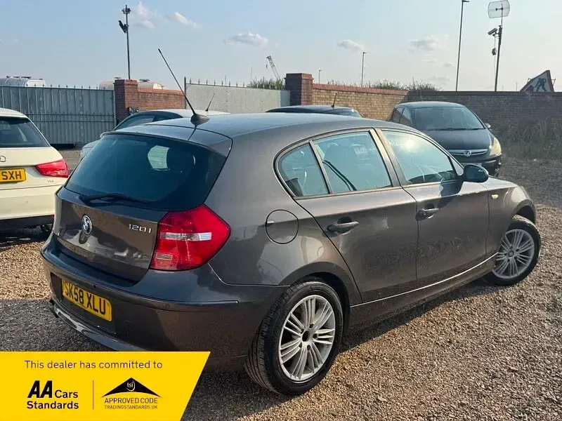 Used BMW 120 2008 Brown Hatchback