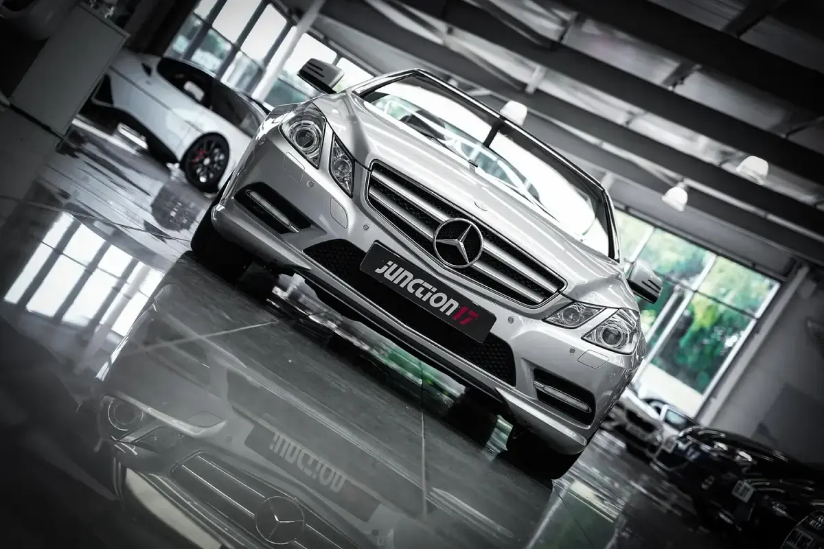 Used Mercedes E350 265 HP (194 kW) 2012 Silver Cabriolet