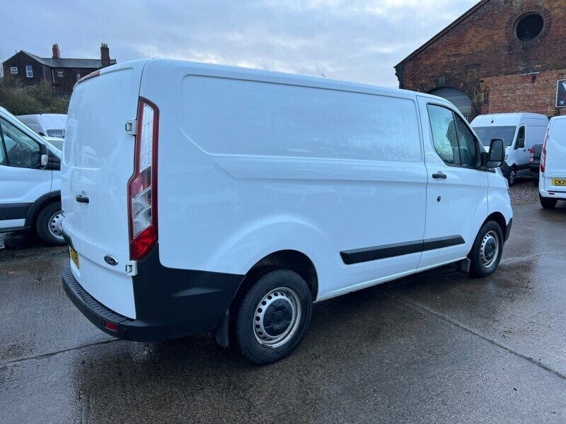 Used Ford Transit Custom 130 HP (95 kW) 2021 White Van