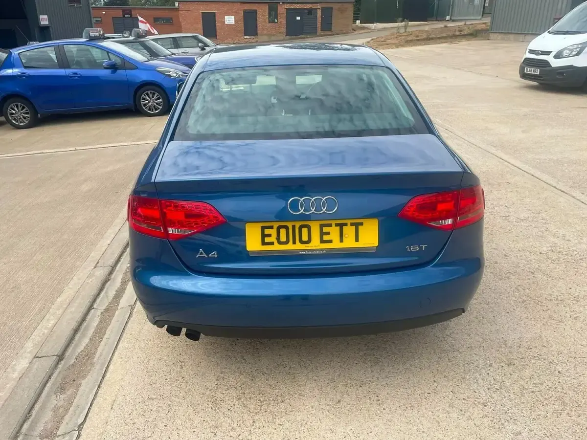 Used Audi A4 Business 160 HP (117 kW) 2010 Blue Sedan