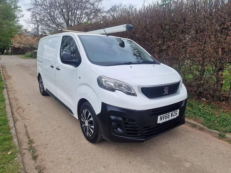 Used Peugeot Expert 2017 White Van