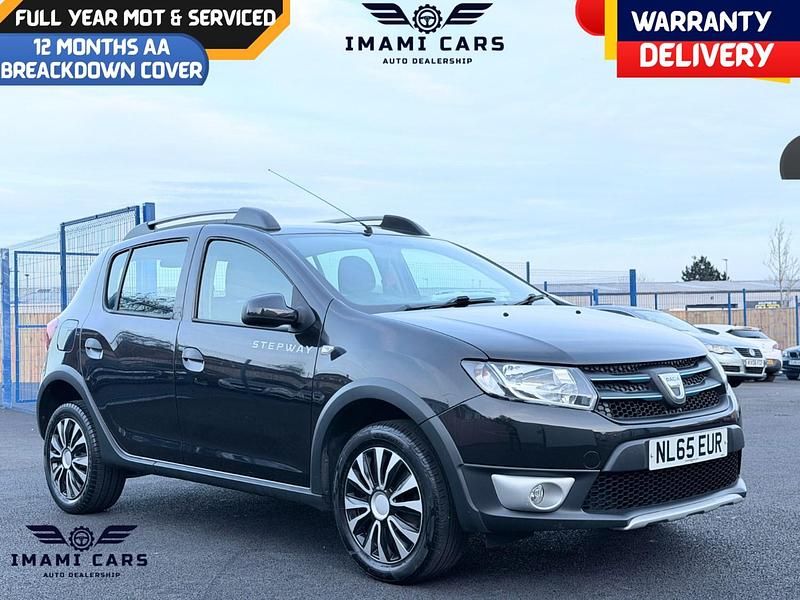 Begagnad Dacia Sandero Lauréate 2015 Svart Halvkombi