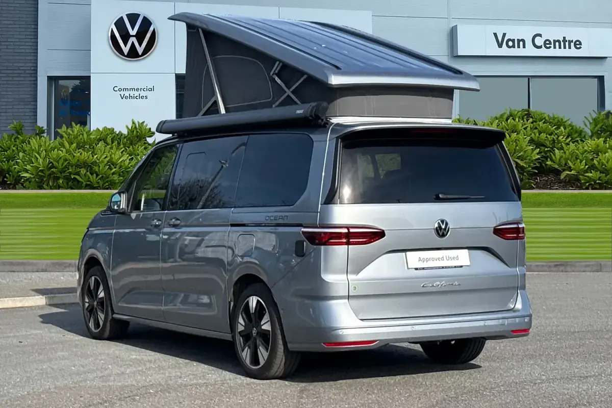 Usado VW California California 150 HP (110 kW) 2025 Prateado Van