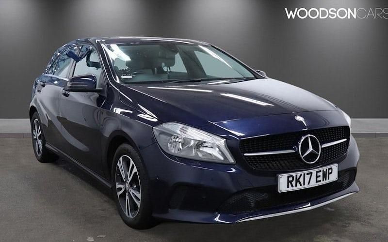 Used Mercedes A160 Executive 102 HP (75 kW) 2017 Blue Hatchback