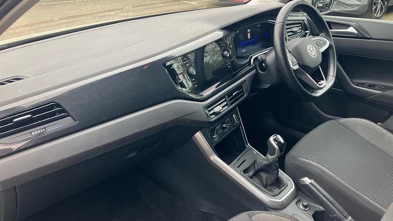Używany VW Polo Life 95 KM (69 kW) 2023 Szary Hatchback
