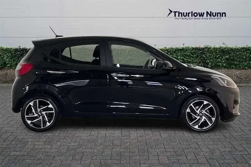 Usado Hyundai i10 Premium 63 HP (46 kW) 2025 Preto Citadino