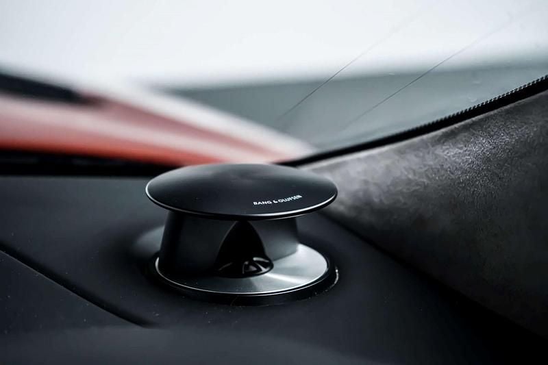 Used Aston Martin DB11 608 HP (447 kW) 2017 Orange Coupe