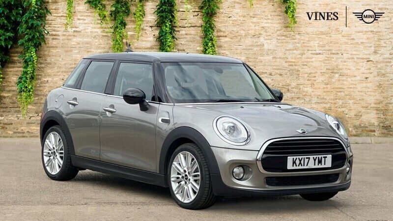 Silver Used 2017 Mini Cooper Hatch Hatchback | £15,200 (Fair price) - Image 1/4