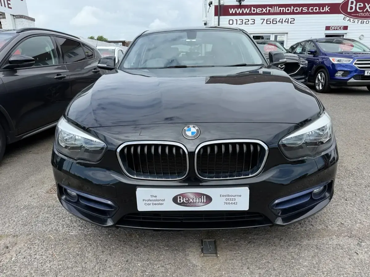 Used BMW 118 Sport Line 136 HP (100 kW) 2019 Black Hatchback