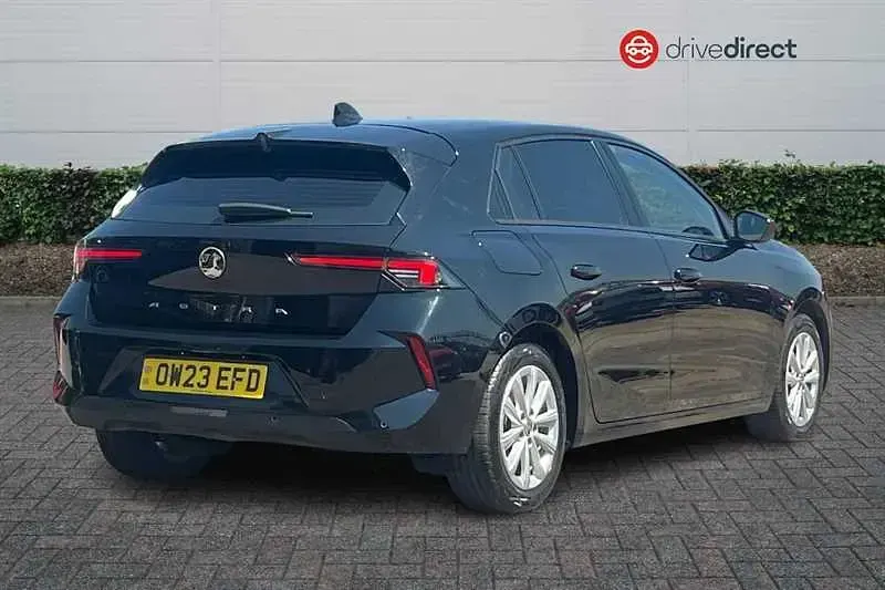 Used Vauxhall Astra Design Edition 110 HP (80 kW) 2023 Black Hatchback
