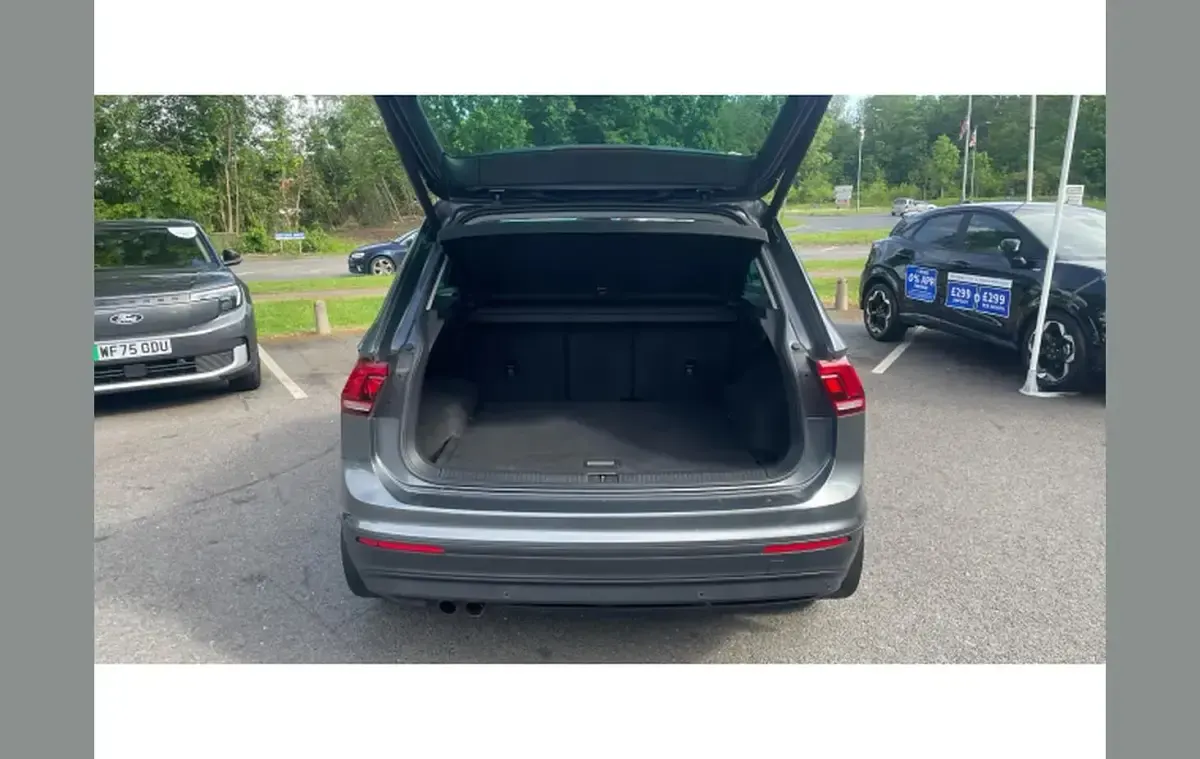 Usado VW Tiguan Match 150 HP (110 kW) 2020 Cinzento SUV