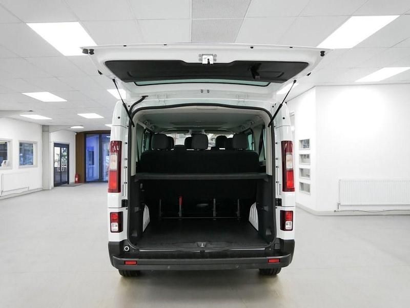 Used Renault Trafic 170 HP (125 kW) 2023 White MPV